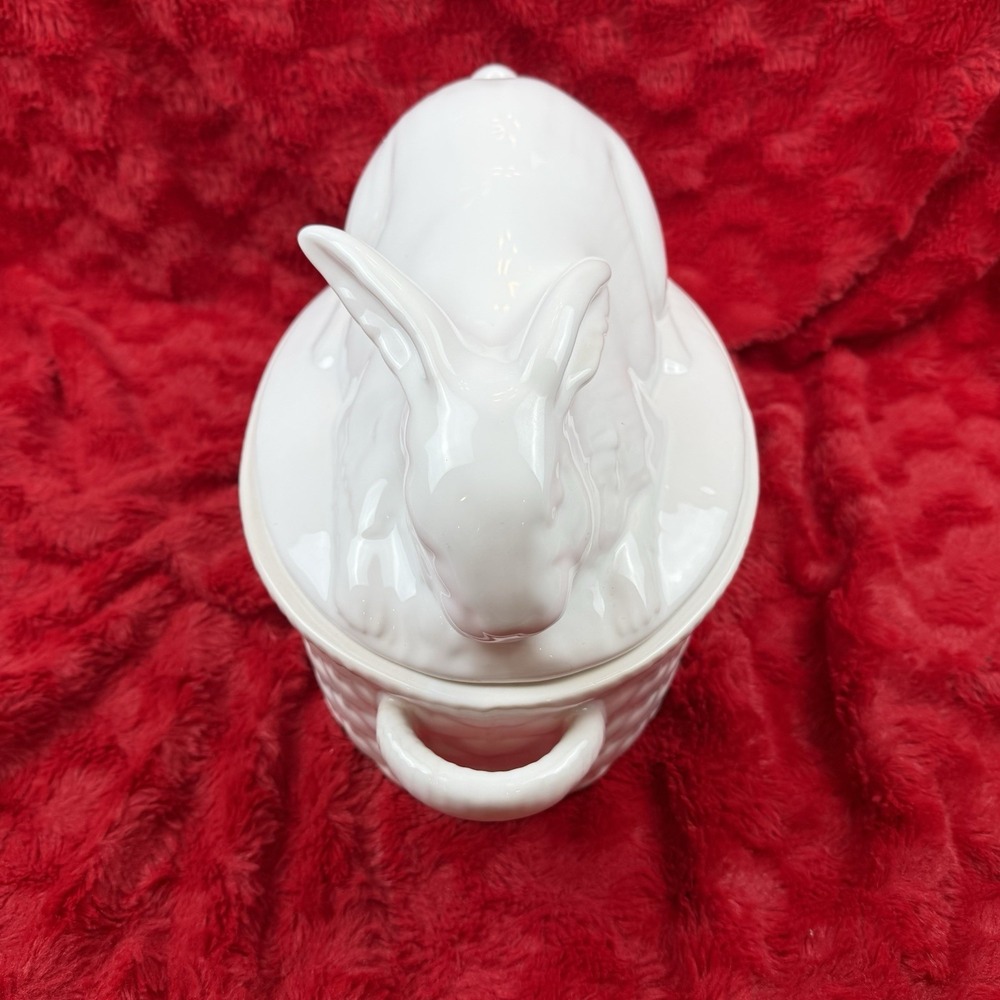 Bordallo Pinheiro White Rabbit Tureen Basketweave Ceramic Serving Dish Portugal - Picture 2 of 11